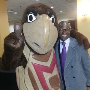 Meet your Posher, Kunle